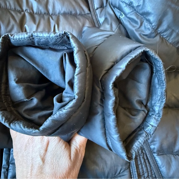 The North Face 550 Women Size L Black Sheen Puffer Goose Down Insulated Jacket - Picture 15 of 16